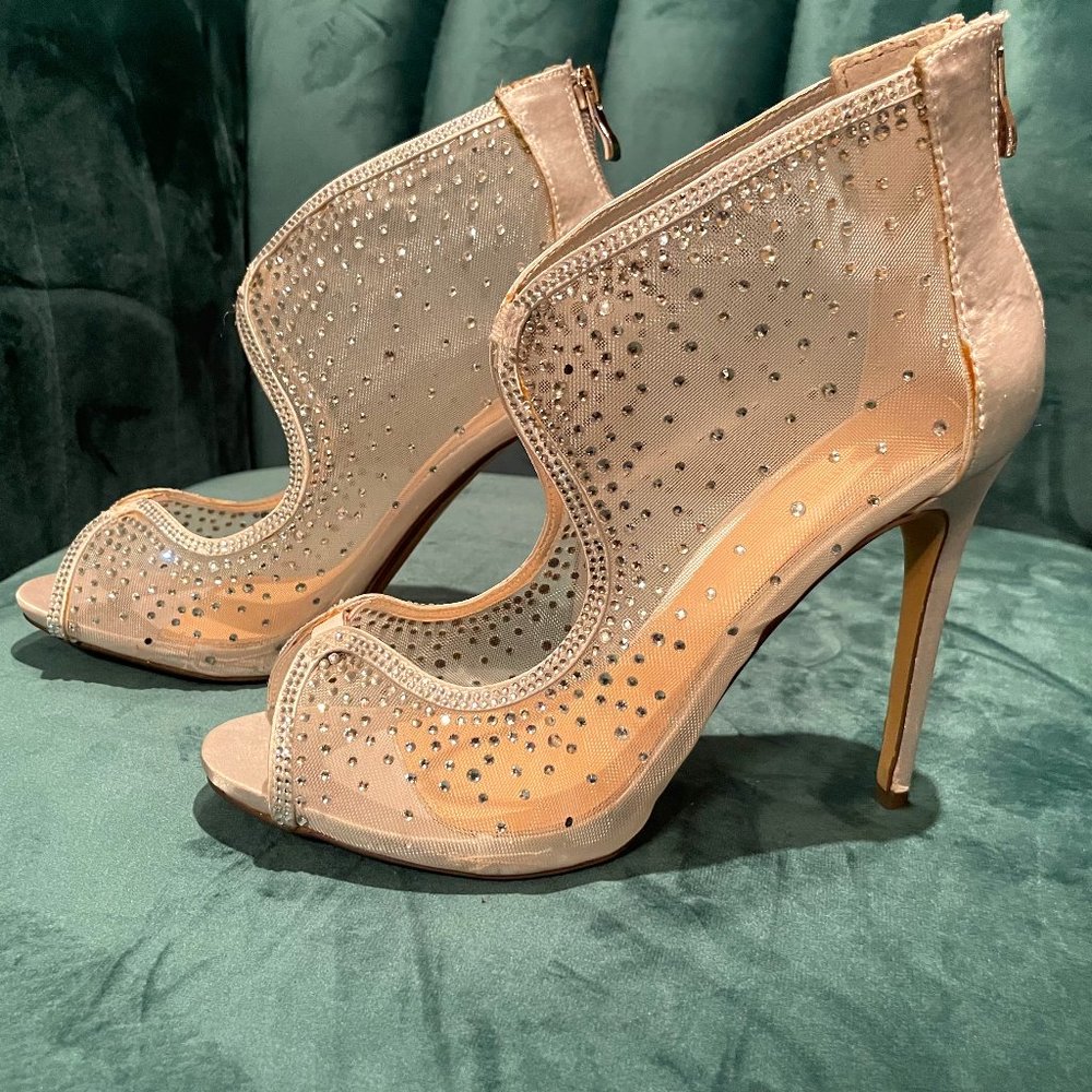 Lady Couture "Bonita" Champagne Color Booty - Size 10.5